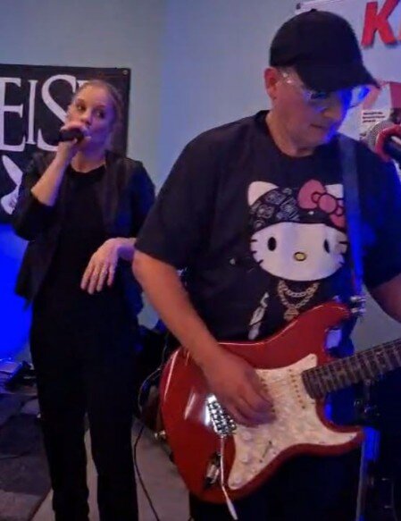 LEISE spielten live mit ihrer Band das Abschlusskonzert der aktuellen Tour in Langenfeld.